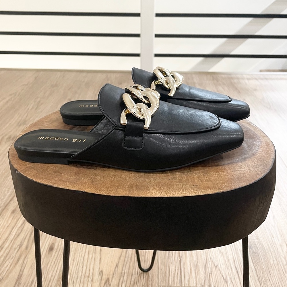 black and gold madden girl, chain photo leather loafers